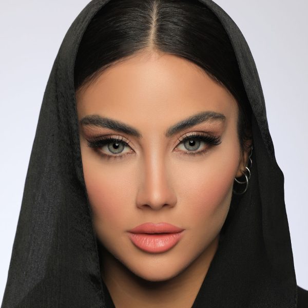 لنز رنگی ایفوریا گری، طوسی عسلی طبیعی با طراحی دور خط