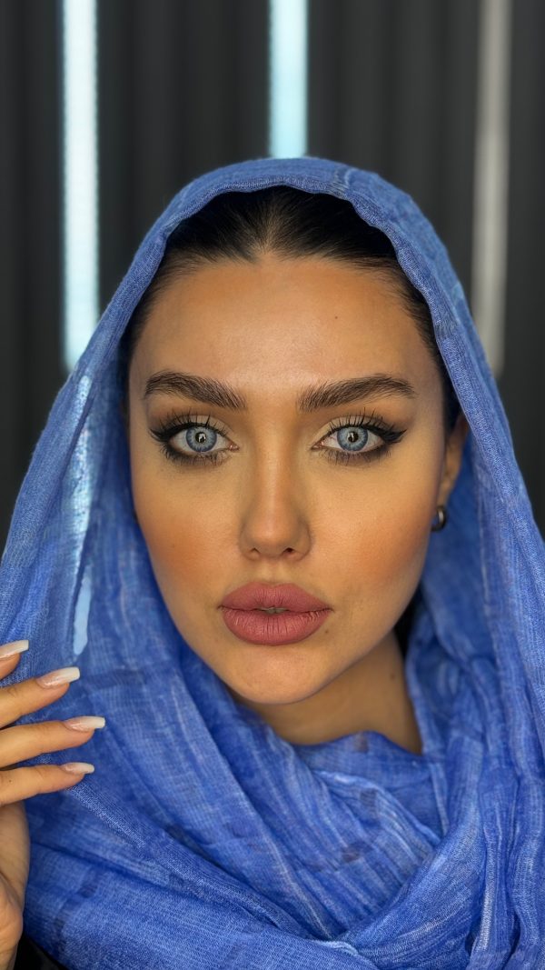 لنز چشم لیزا وایلد بلو