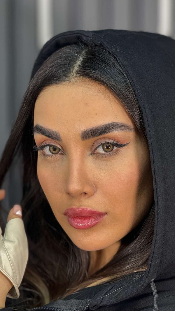 لنز طوسی عسلی ویکتوریا مدل Diva Mar، مناسب برای استفاده روزمره و مناسبت‌ها