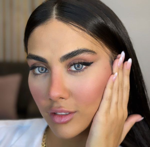 لنز لیزا مود تن