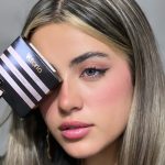 لنز رنگی ویکتوریا مارون گری با رنگ طوسی ظریف، مناسب برای استفاده روزمره و مناسبت‌های خاص