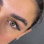 لنز طوسی عسلی ویکتوریا مدل Diva Mar برای زیبایی و جلوه‌ای خاص