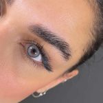 لنز رنگی طوسی ویکتوریا مدل Maroun Gray، ترکیب زیبایی و راحتی برای ظاهری خاص