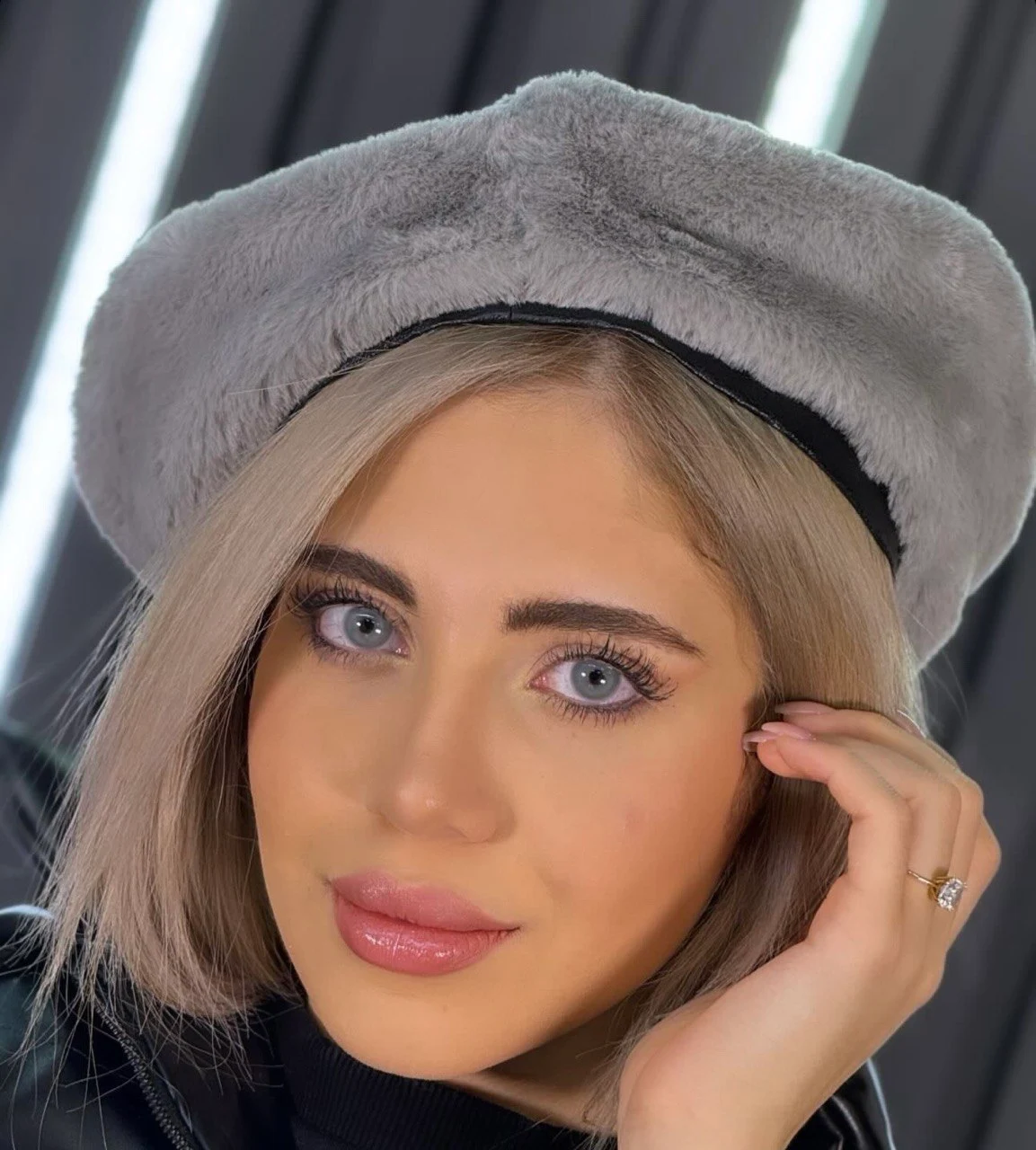 لنز طوسی طبیعی Pure Gray از برند ایفوریا، مناسب برای چشم‌های گیرا و جذاب