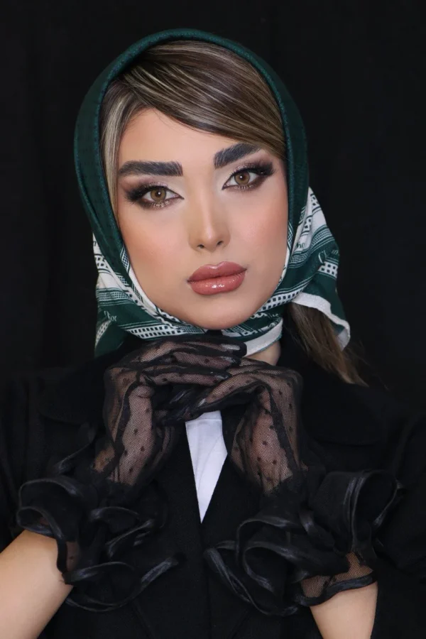 لنز رنگی سلنا مدل شیمرا به رنگ عسلی متوسط با طراحی دوردار