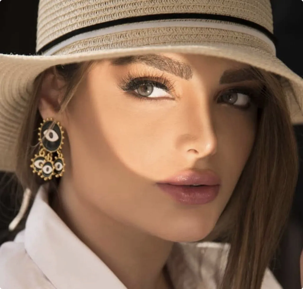 لنز چشم مینی آوا اولیویا گری