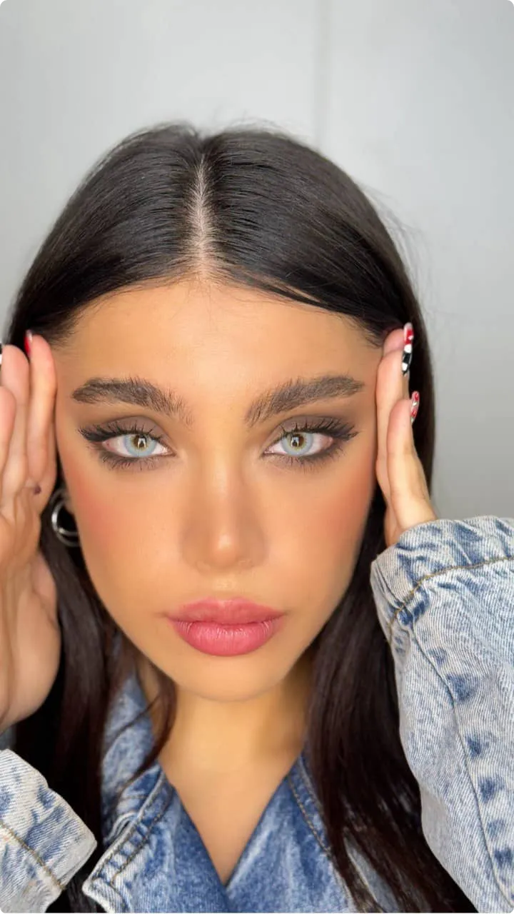 لنز رنگی سلنا مدل اسکای بلو – Selena Sky Blue